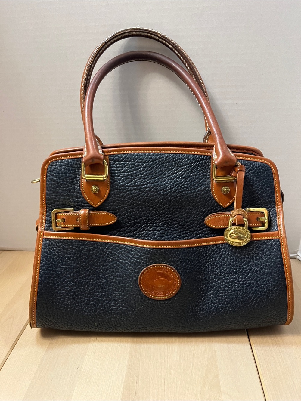 Vintage Dooney & Bourke Navy/Tan Pebbled Leather Handbag No Crossbody Strap